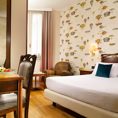 Hotel Continental Genova Esterno foto