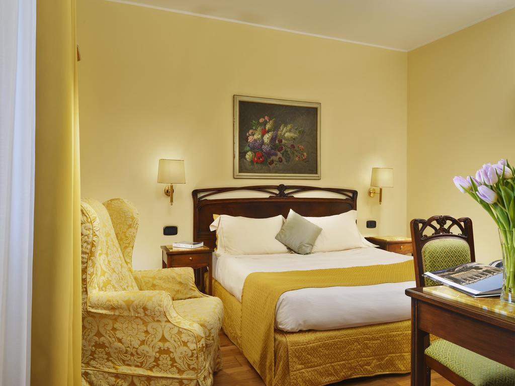 Hotel Continental Genova Esterno foto