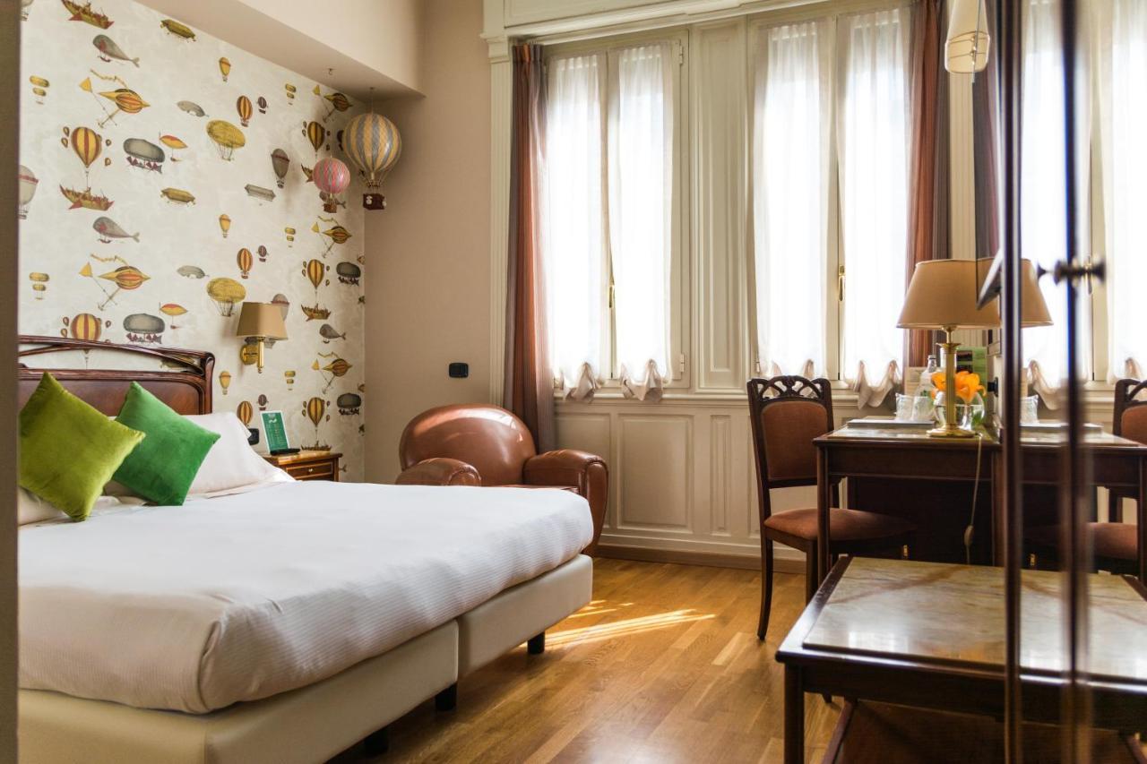 Hotel Continental Genova Esterno foto