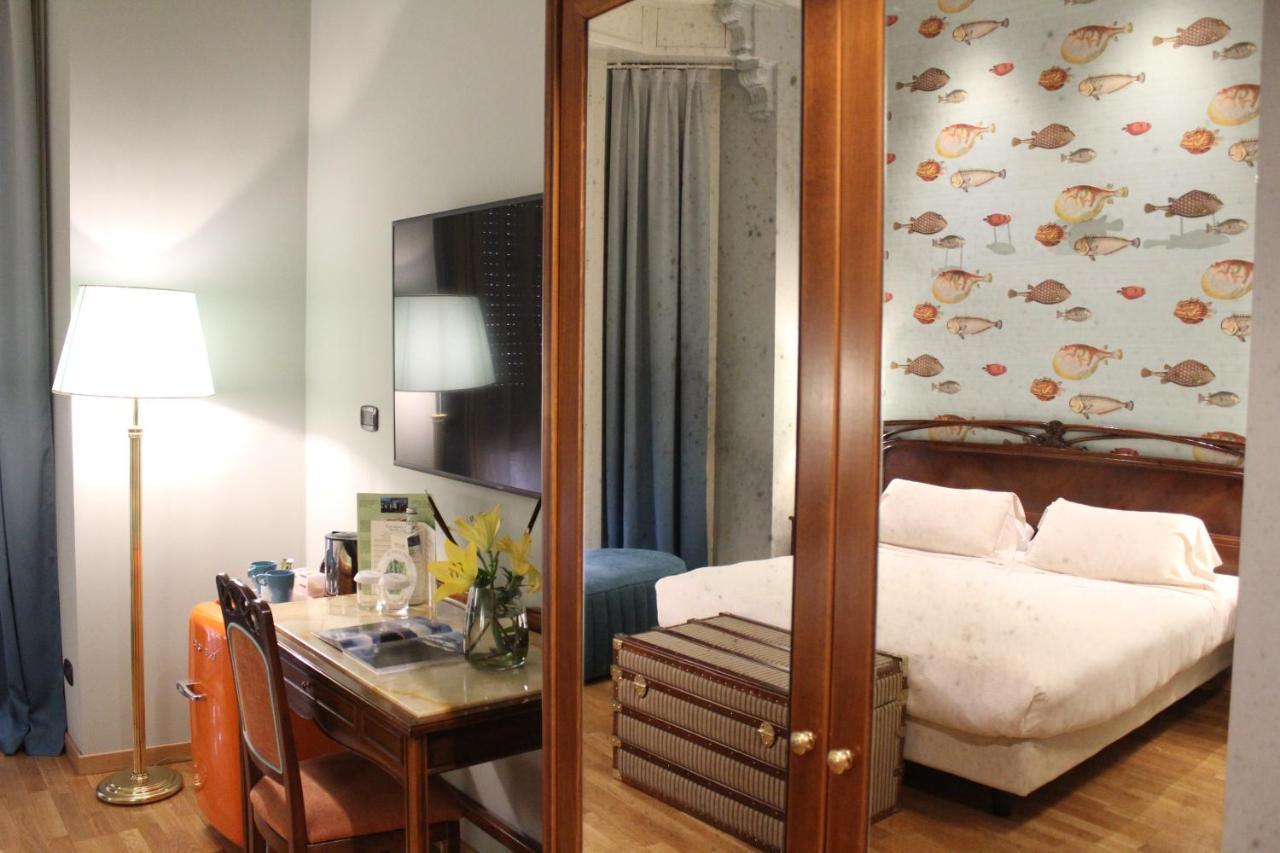 Hotel Continental Genova Esterno foto